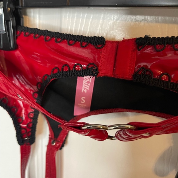 Dolls Kill Sugar Thrillz - sexy Red Faux Leather Vinyl - Small - New - Lingerie - Picture 4 of 5